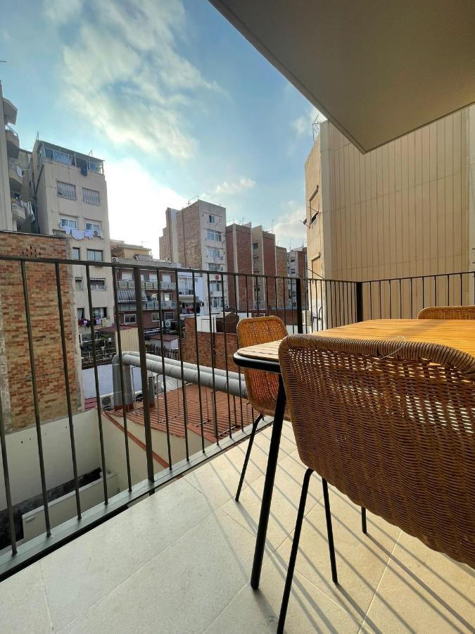 Bonito Piso Cerca Del Campo De Futbol De Barcelona Apartman L'Hospitalet de Llobregat Kültér fotó
