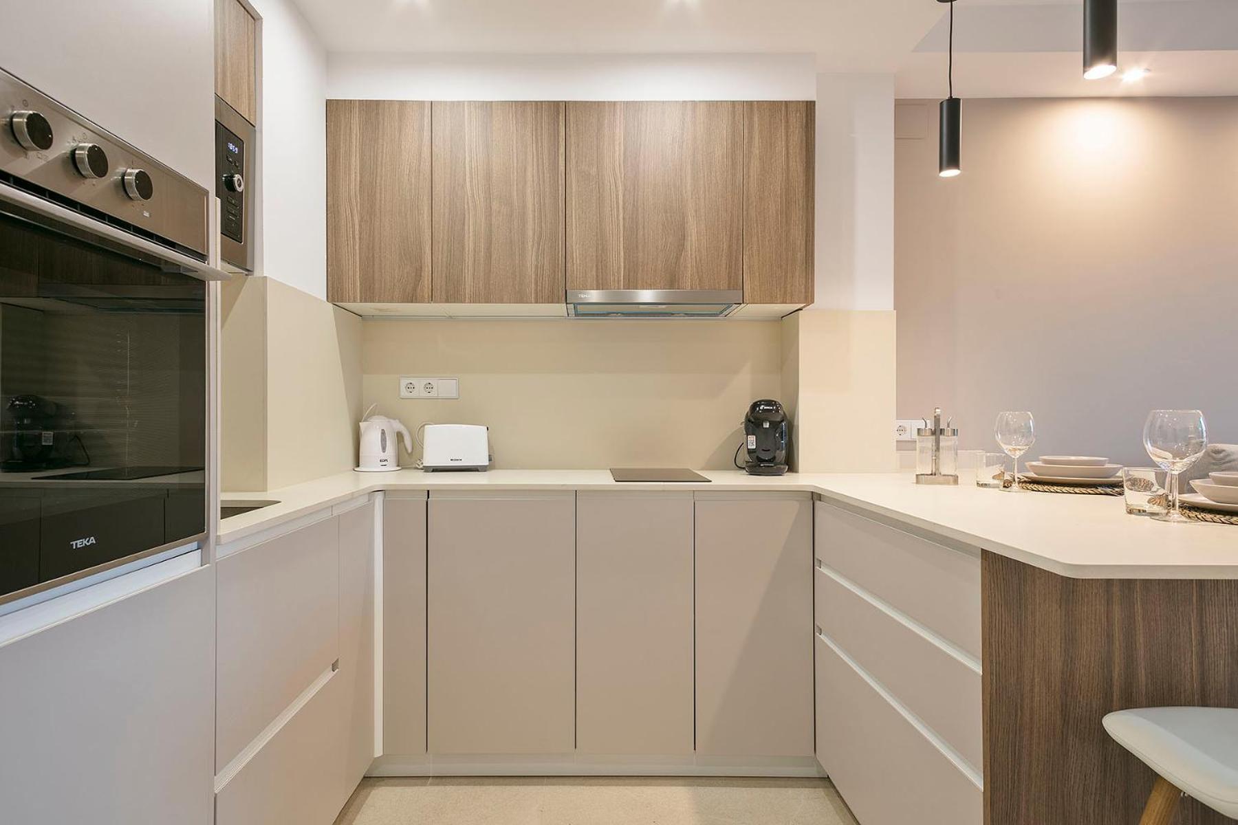 Bonito Piso Cerca Del Campo De Futbol De Barcelona Apartman L'Hospitalet de Llobregat Kültér fotó